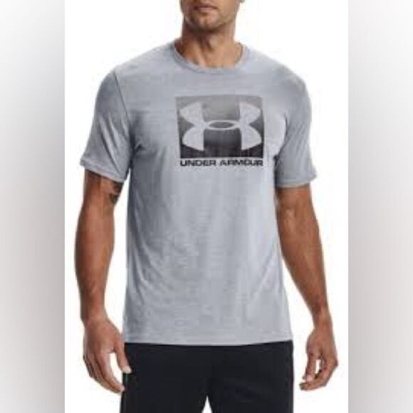 Under Armour Shirt - Picture 1 of 3